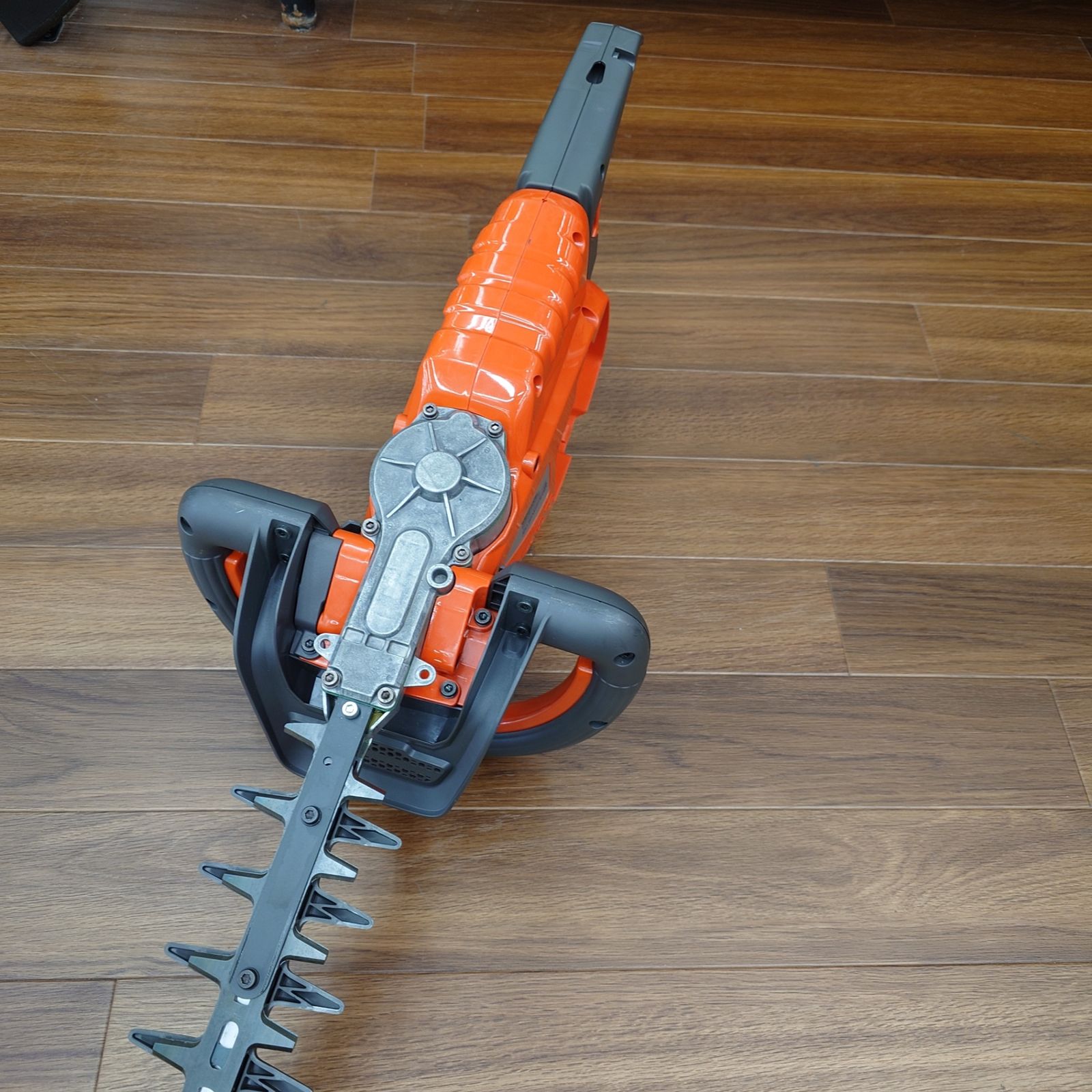 ◇Husqvarna ハスクバーナー 520iHD60 充電式ヘッジトリマ バッテリ