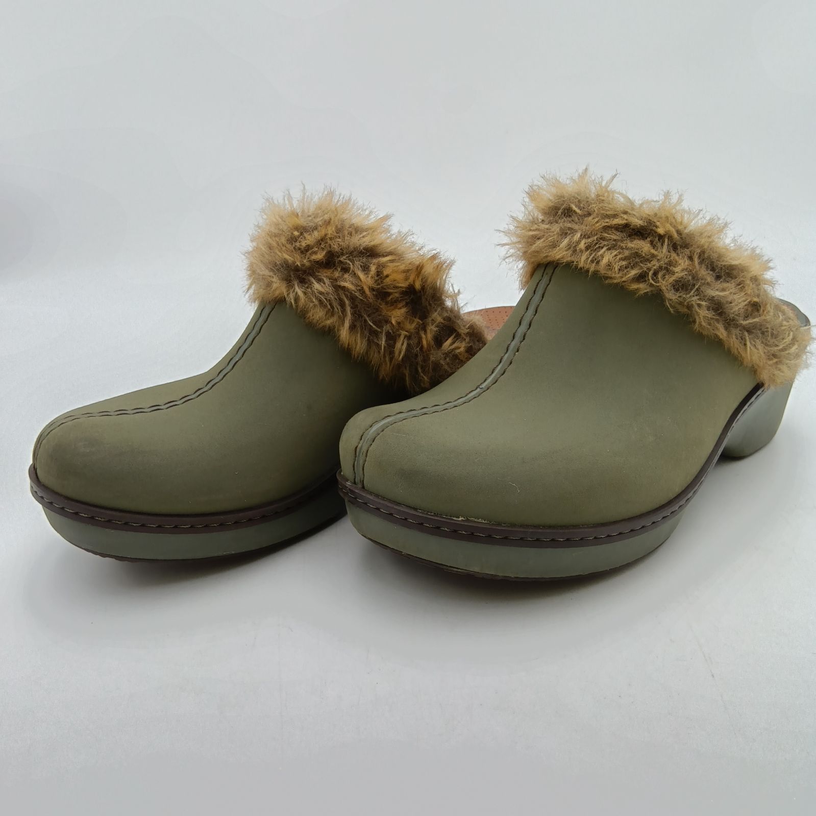 Crocs クロックス Cobbler Fuzz Clog コブラー ファズ クロッグ サボ