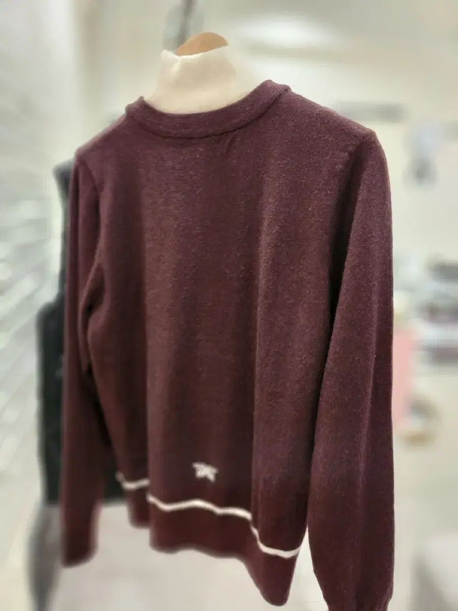 韓国 すぐ配送 PXG Vネック 防風ニット バーガンディM