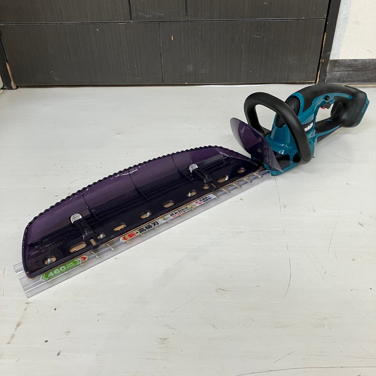 ЗЗMAKITA マキタ 18 v 460 mm 充電式ヘッジトリマ バッテリーx 1 充電器 外 MUH 467 D ブルー