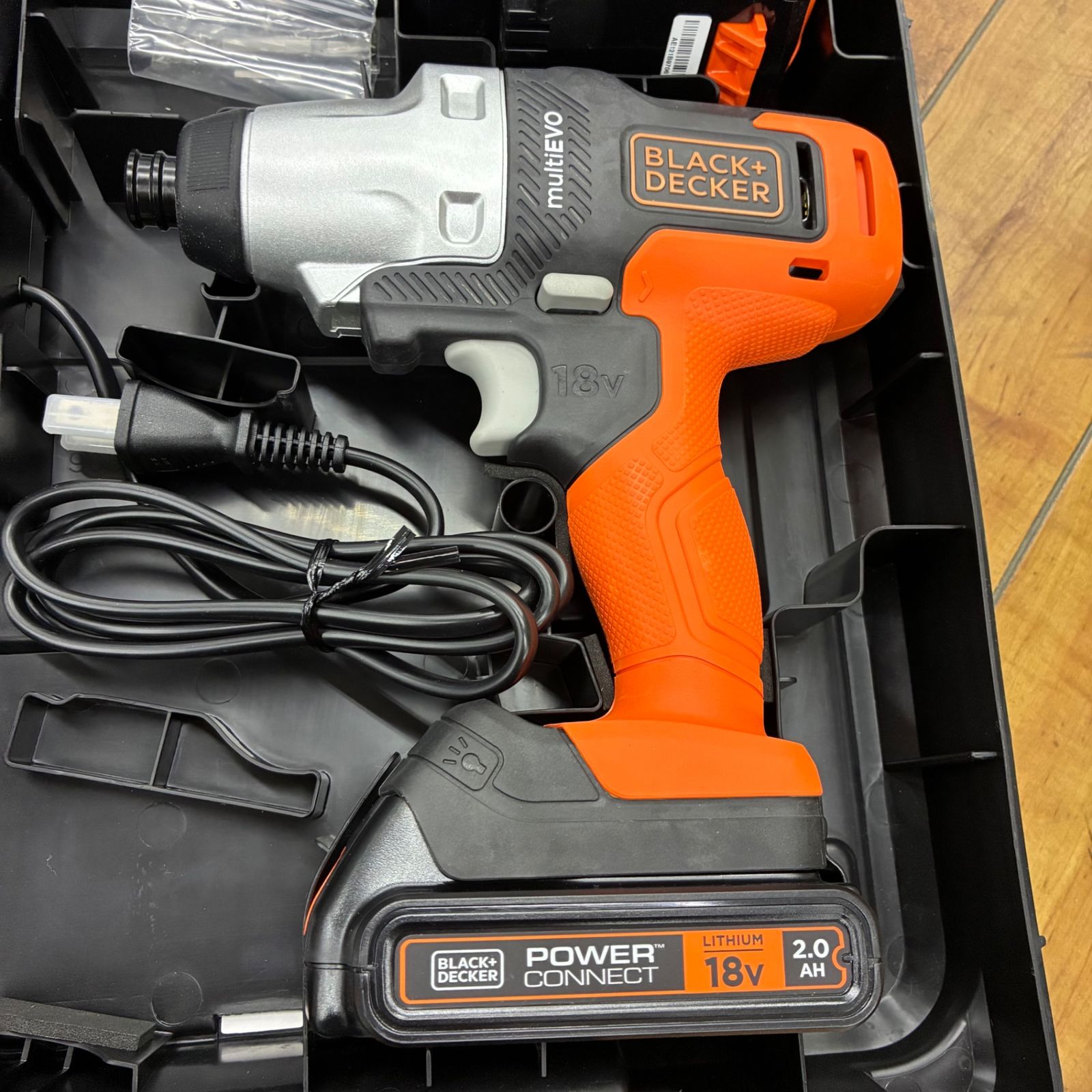 ブラック＆デッカー マルチツールインパクトドライバー