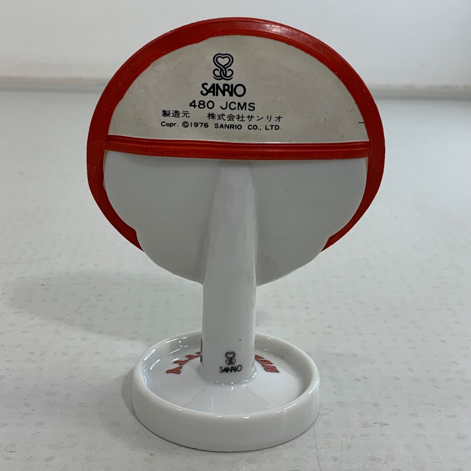 【超希少】サンリオ　ハローキティ　陶器製　卓上ミラー　鏡　当時物 レア✨】キティちゃん 陶器製 貯金箱 昭和 昭和レトロ 当時物 1976年製