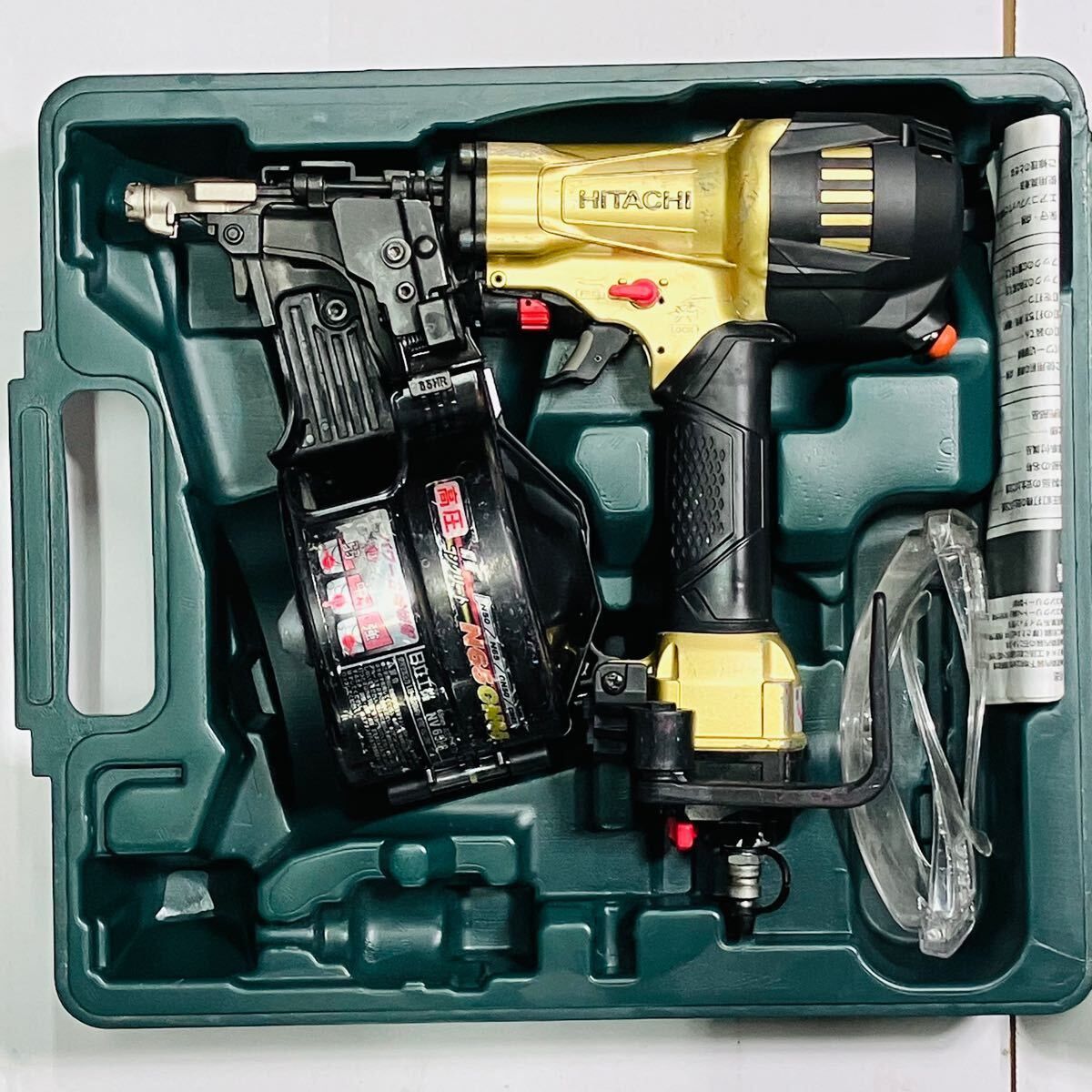 動作良好 日立 HIKOKI 高圧 65 mm 釘打ち機 コイルネイラ NV HR ケース付き