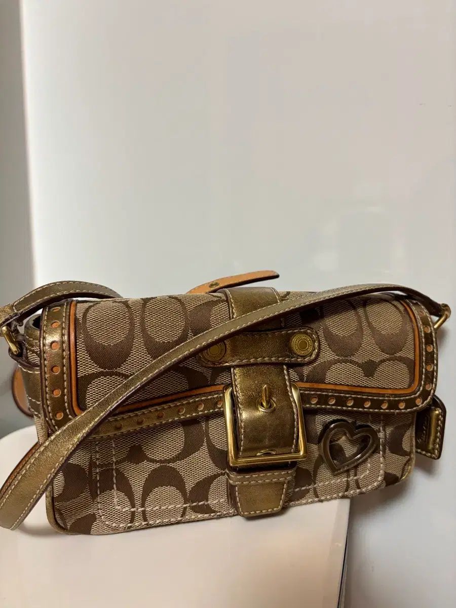 COACH シグネチャー ブラウン バックル ショルダーバック クロスバック