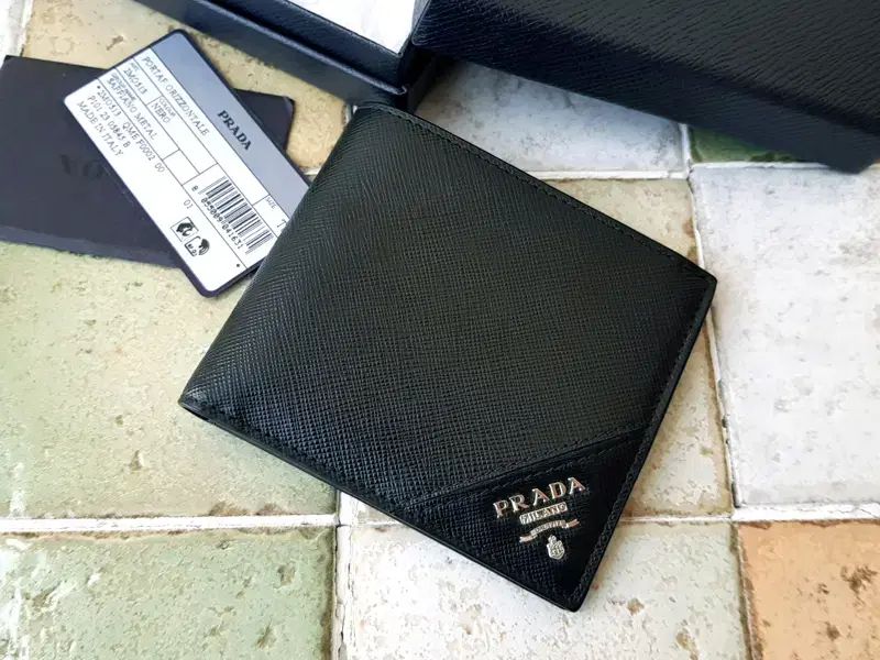 PRADA プラダ サフィアーノ 二つ折り財布 2 MO 513 ブラック