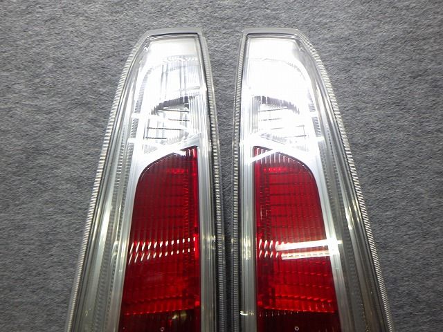 セレナ テール左右 C26 NC26 前期 220-23096 日産 251204003 【公式通販】
