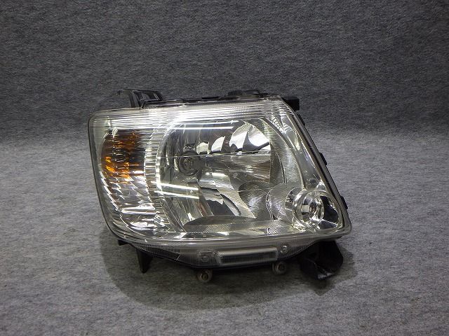 オッティ　右ヘッドライト　ハロゲン　H91W　LE04D6119　8301A359　日産　251203015