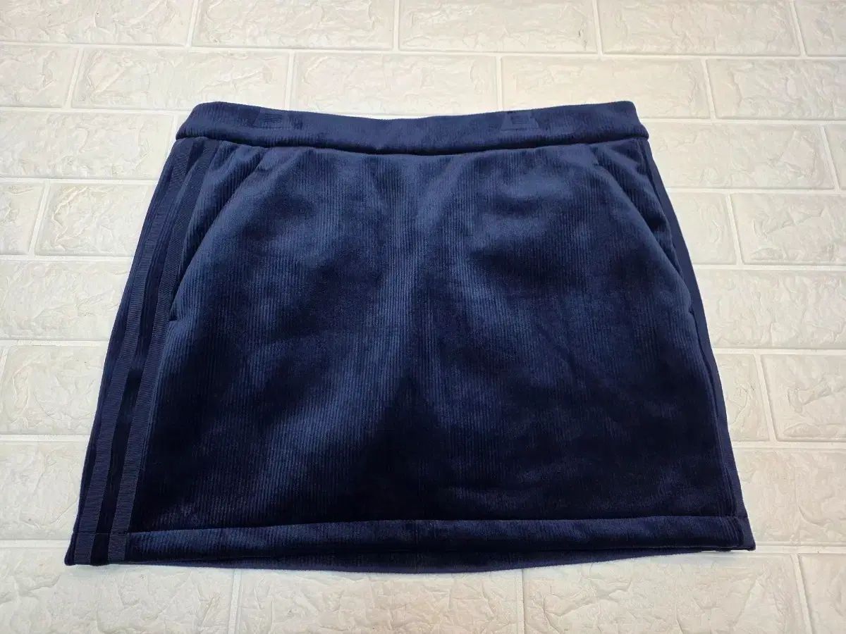 Lycee SP 直筆サイン ふわふわで優しいトイプードル 御園 苺華