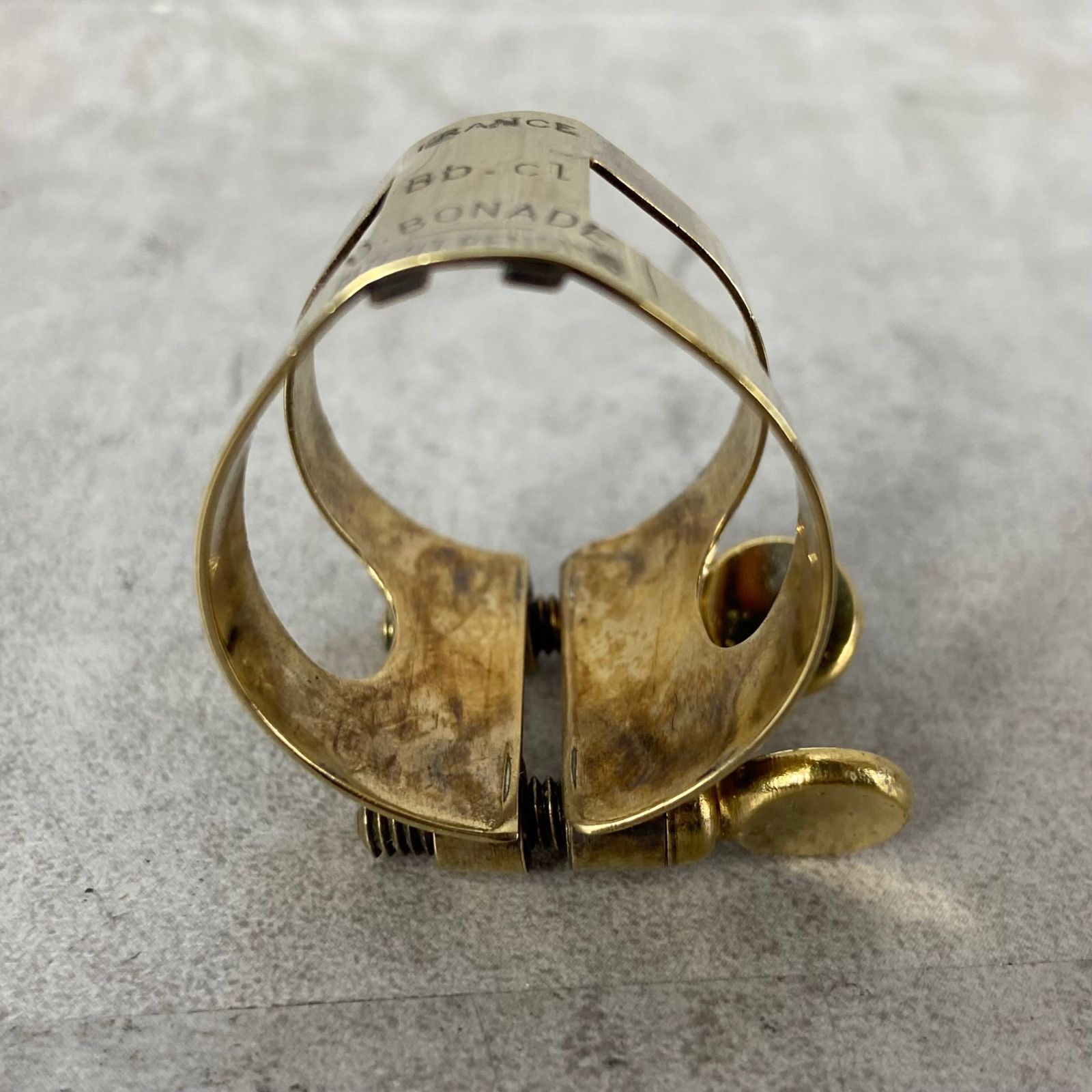 名品 ボナード B♭クラリネット用リガチャー Bb.cl BUZZ刻印 逆締め