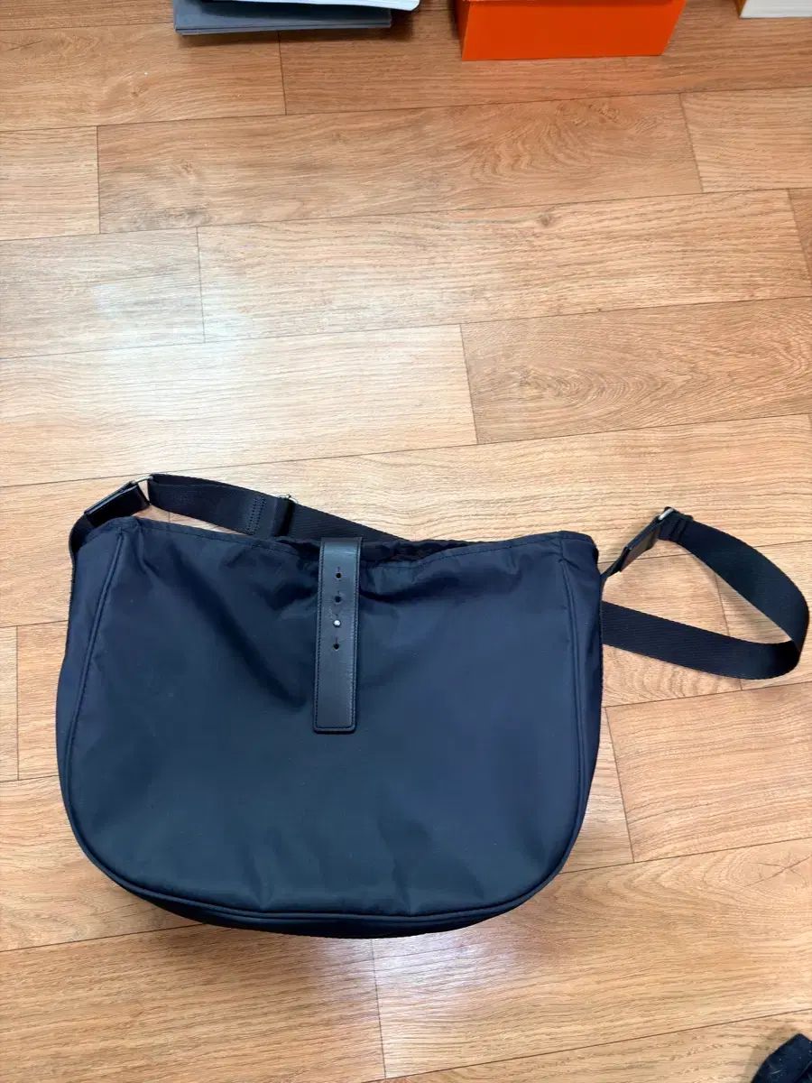 Hatchingroom ウェイビーバッグ メッセンジャーバッグ クロスバッグ