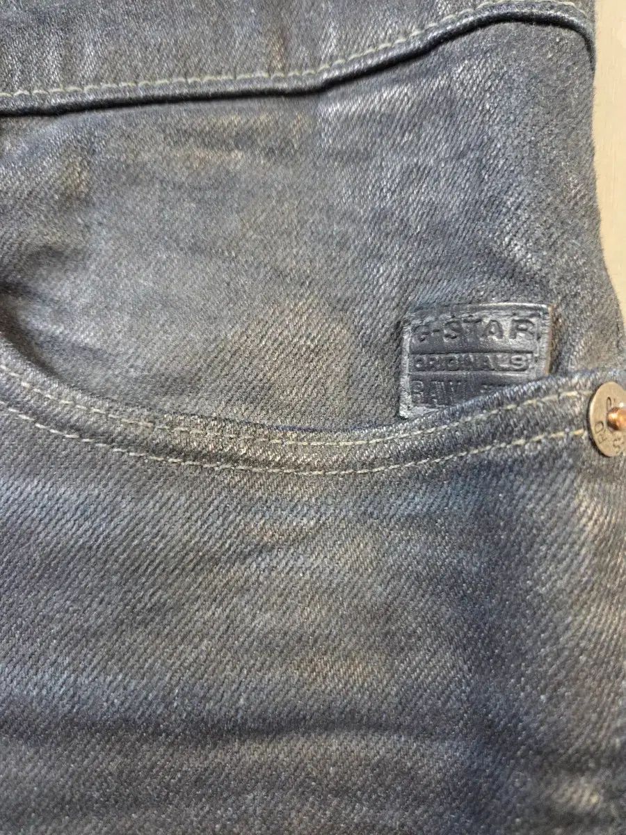 27 オイルパンツ