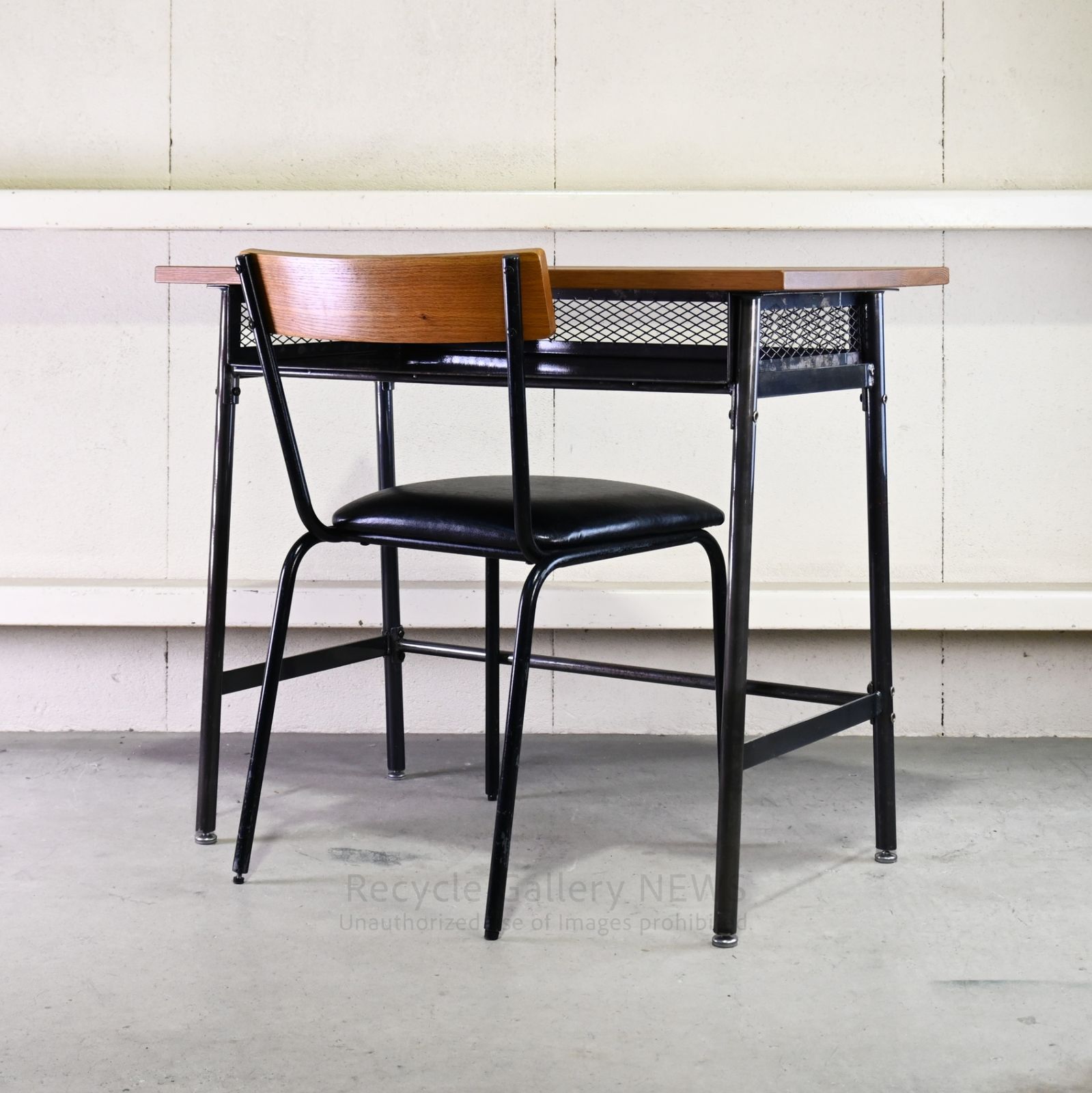 ○ BIMAKES ビメイクス SOLID WOOD IRON DESK ソリッドウッドアイアン 