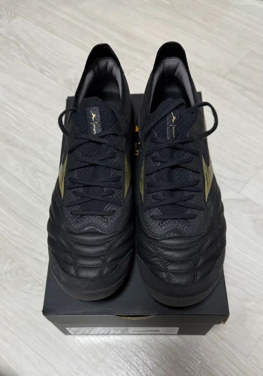 mizuno モレリア NEO サラ ベータ 260