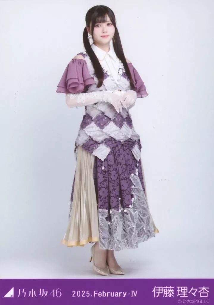 中古】生写真(乃木坂46) 伊藤理々杏/全身・スペシャル衣装44/「乃木坂