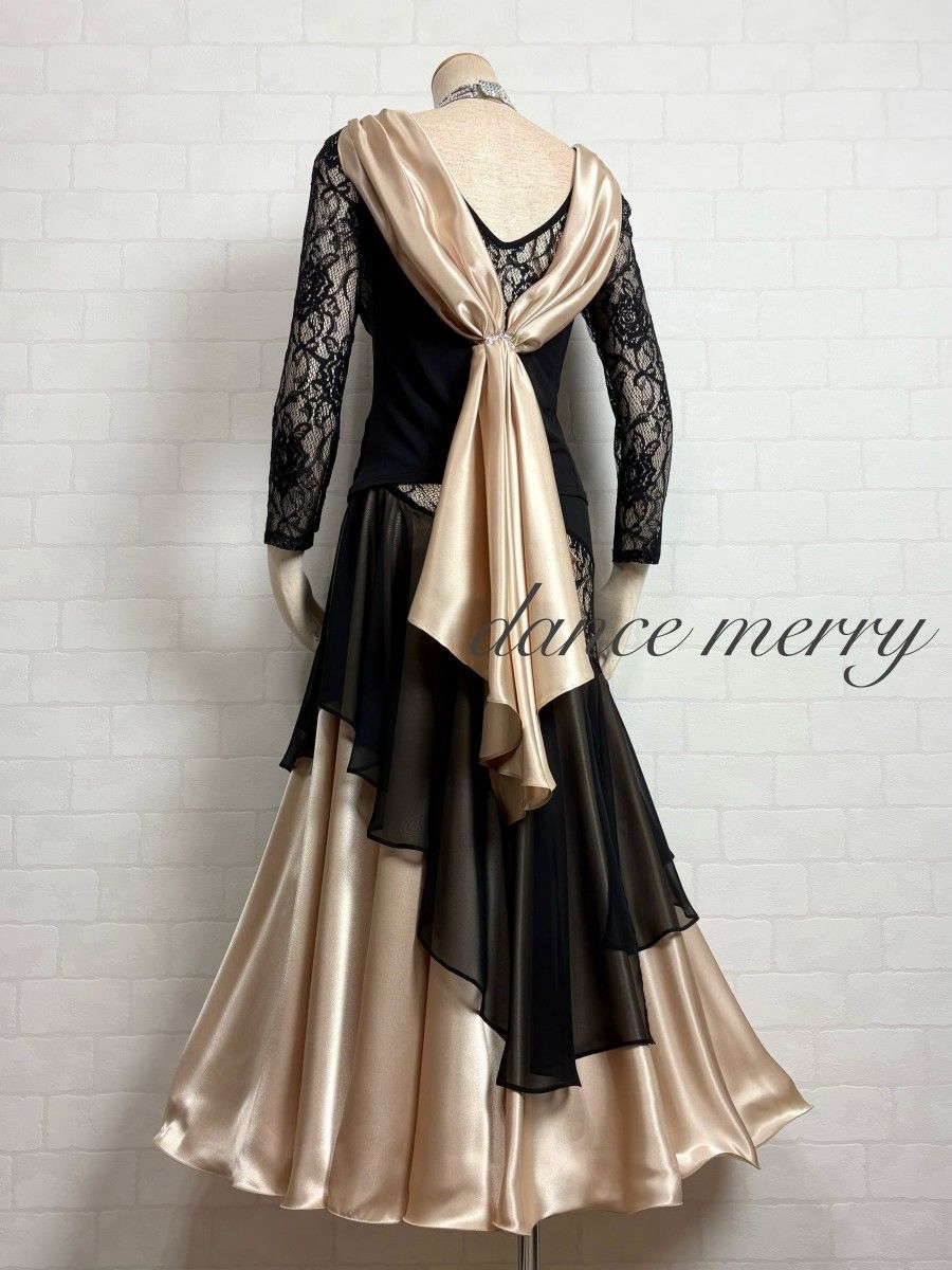 新品　社交ダンス　トップス　黒　ベージュ　サテン　パーティ　タンゴ　2922 MERRY】新品 社交ダンス 豪華 ツーピース セットアップ 黒 ベージュ