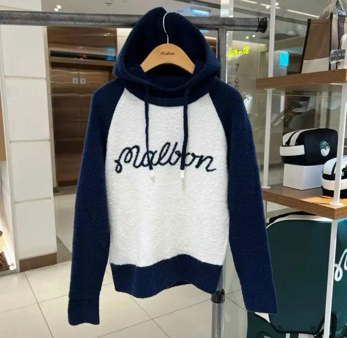 韓国 すぐ配送 MALBON GOLF マルボンゴルフ ネイビー フード 防風ニット M