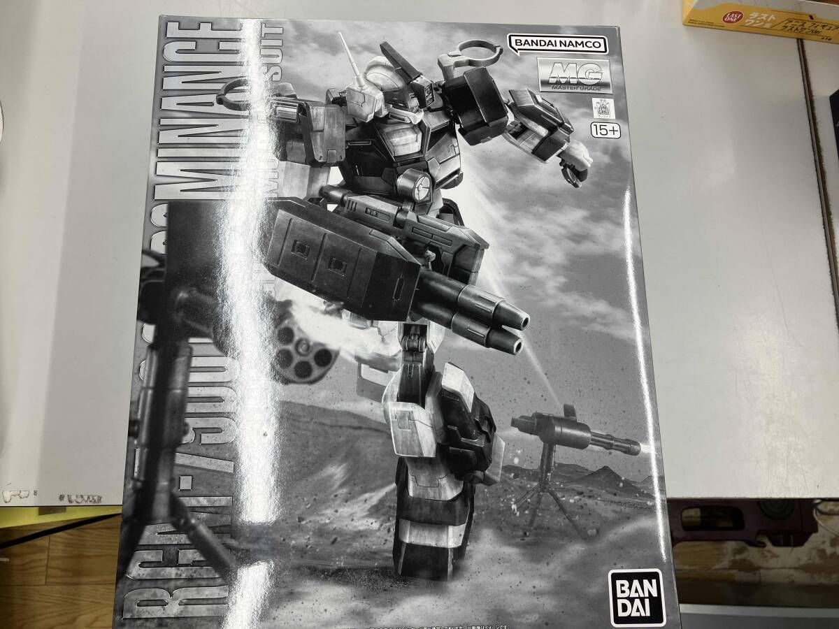 プラモデル バンダイ 1 100 RGM-79 DO ジム ドミナンス フィリップ ヒューズ機 MG 機動戦士ガンダム外伝 THE BLUE DESTINY