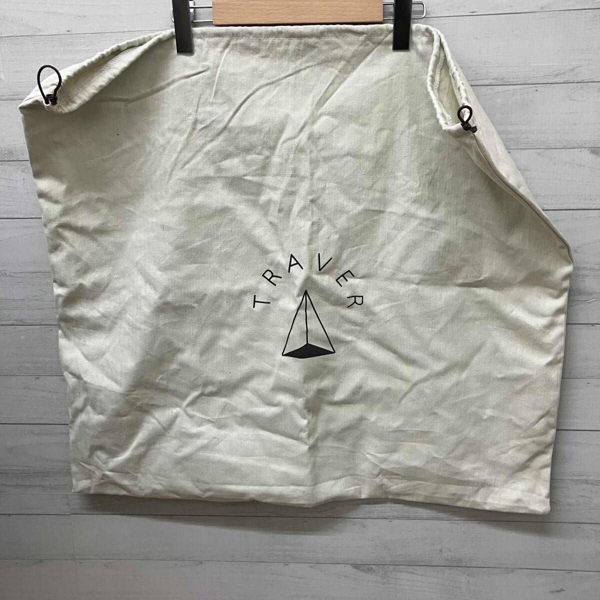 TRAVER トレヴァー ガーメントバッグ 2WAY ベージュ ショルダー 収納袋