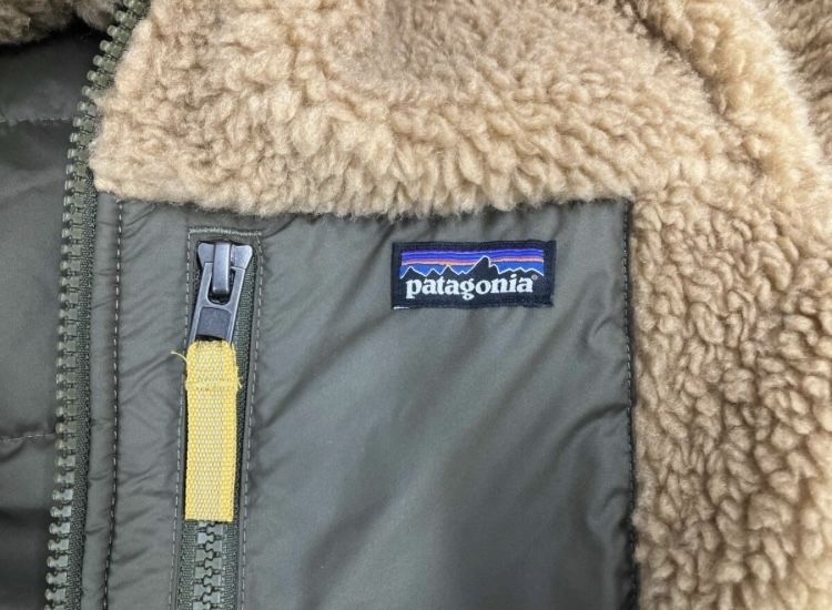  Patagonia パタゴニア ボアジャケット リバーシブル カーキ -キャメル キッズ 130～140 アウトドア その他 ジャケット ブルゾン