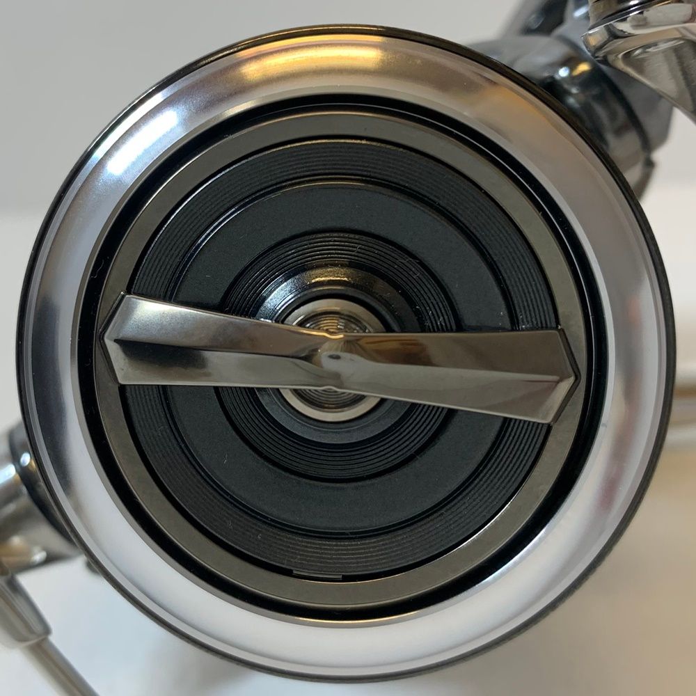 Daiwa ダイワ リール 22イグジストLT 3000 S スピニングリール 86