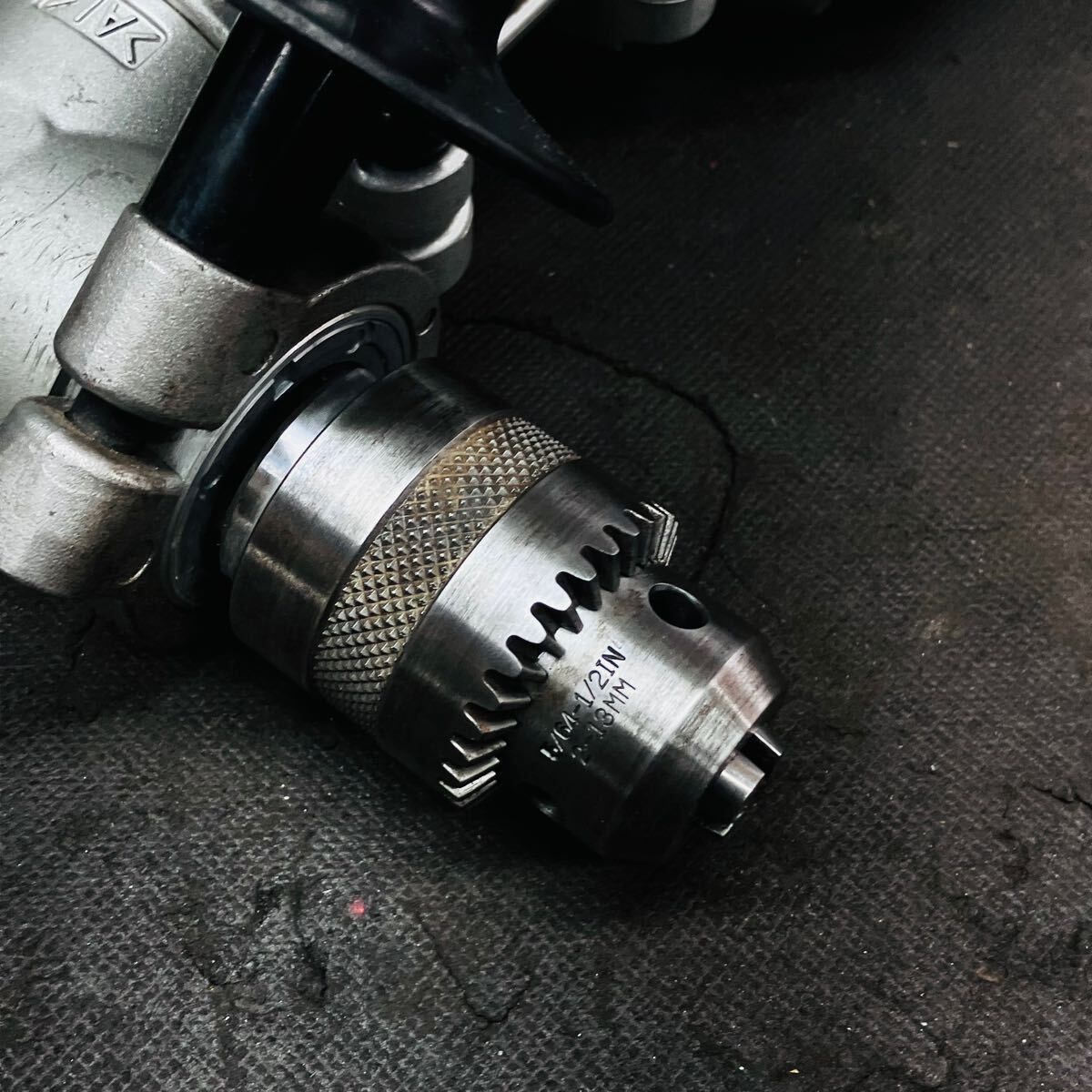 程度良好 マキタ makita 13 mm アングルドリル ハンドル付