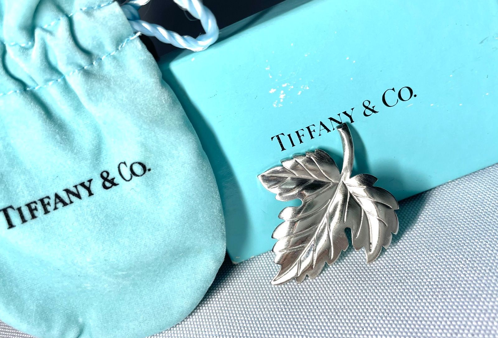 美品 希少 Tiffany ティファニー リーフデザイン ブローチ