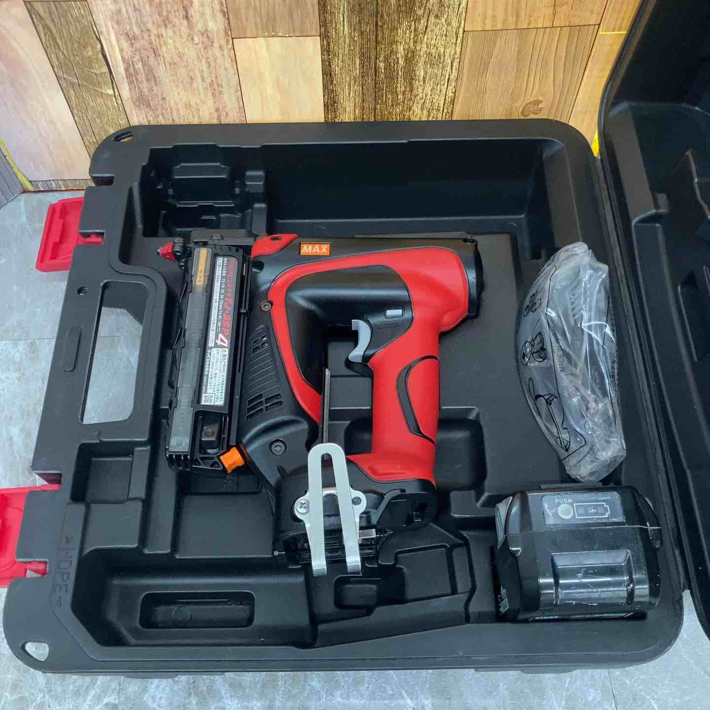 品 マックス MAX コードレスピンネイラ TJ-35 P 4 本体とバッテリーとケース