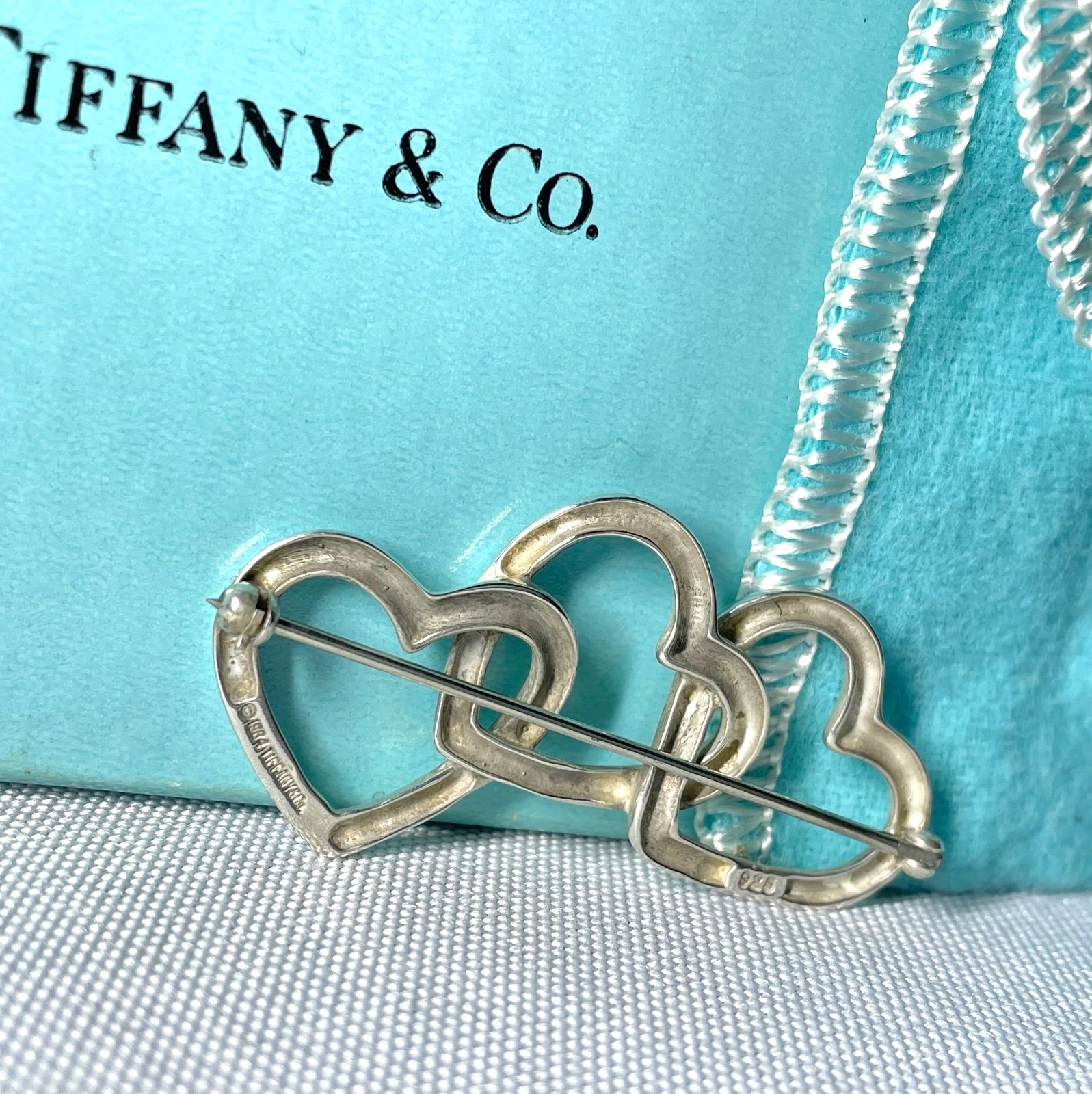 TIFFANY ティファニー ブローチ ハート シルバー ゴールド リボン