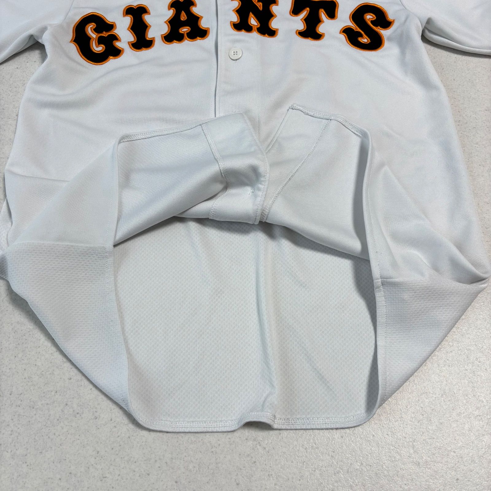 小林誠司 巨人 ジャイアンツ 読売巨人軍 アンダーアーマー製