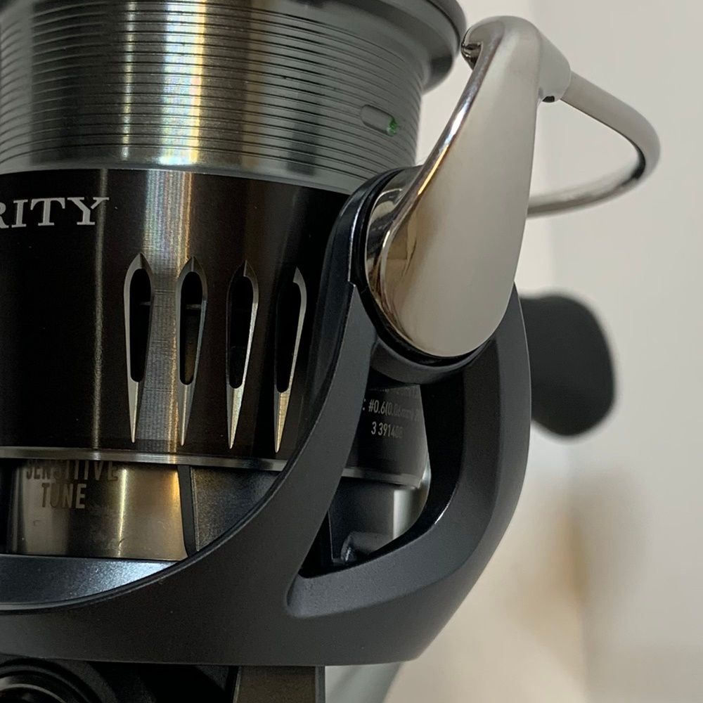 QD スピニングリール