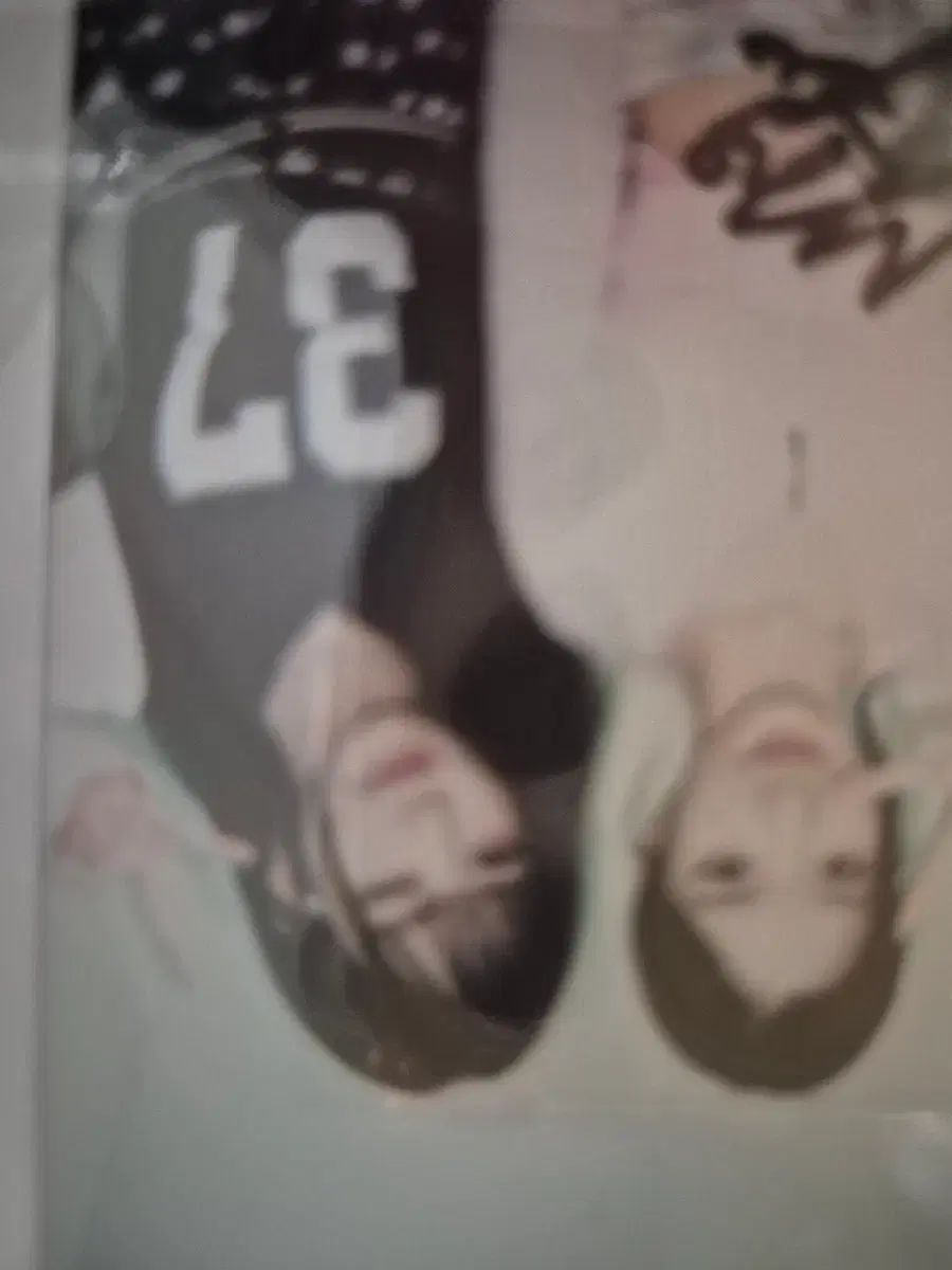 tripleS トリプルエス ユ シオン サイン入りポラロイド