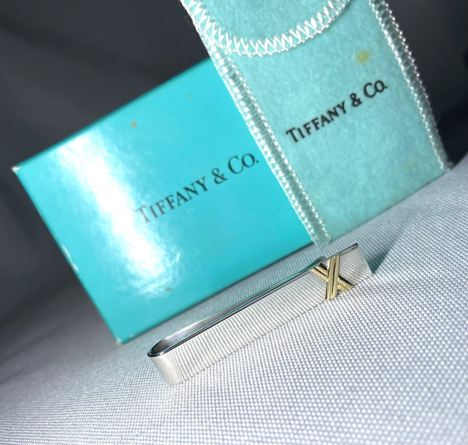 【美品】ティファニー ネクタイピン 美品 希少 Tiffany ティファニー 18K キスライン X & 鏡面スターリング