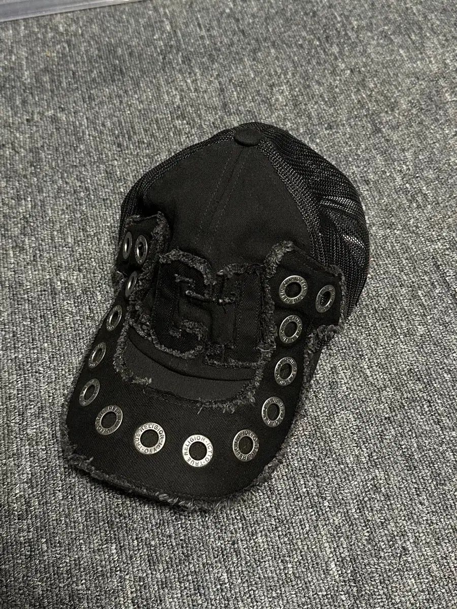 アイシー・トゥー・トゥルーレリジョン・ベースボールキャップ・帽子