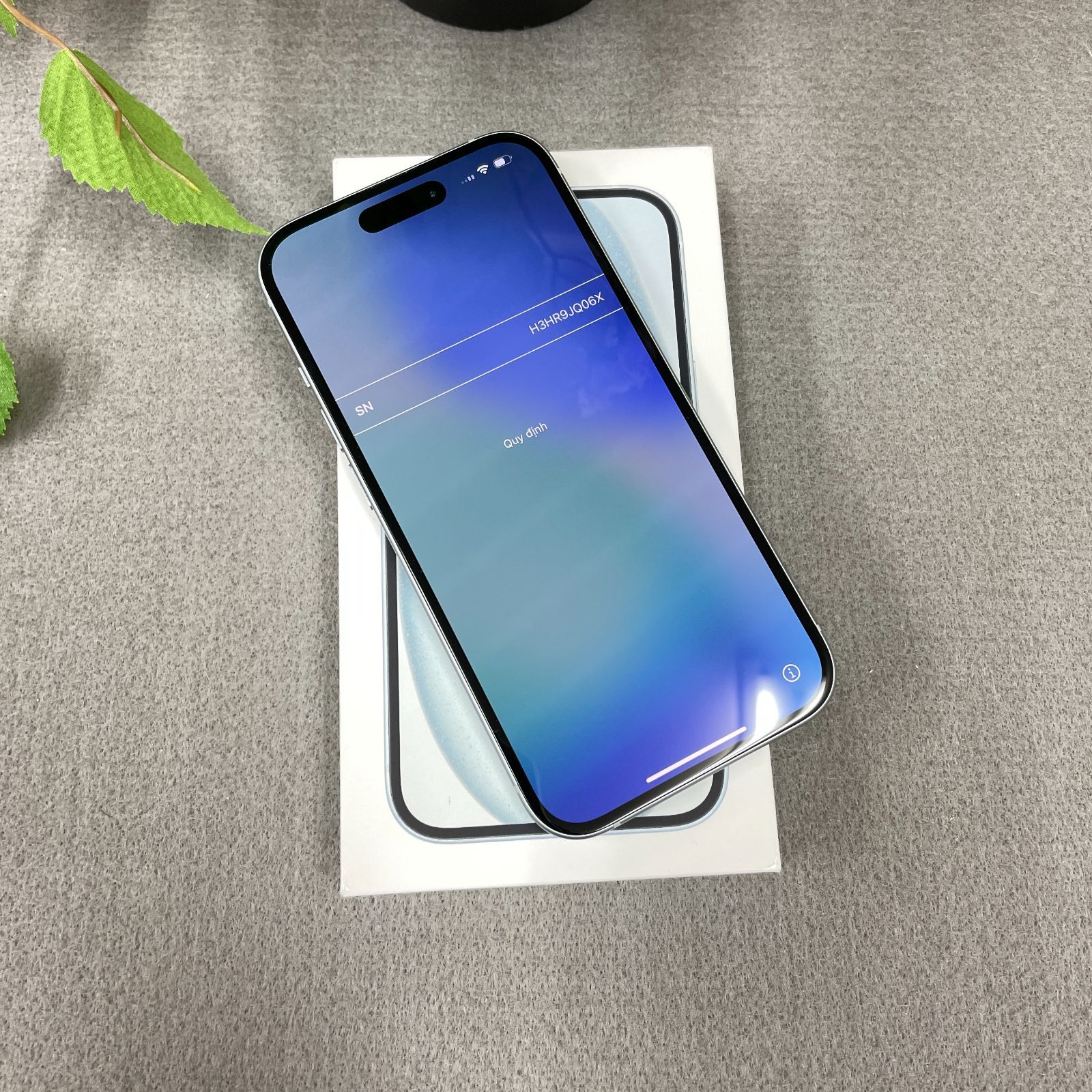 ジャンク iPhone 15 128GB グリーン 送料無料 76159 - メルカリ