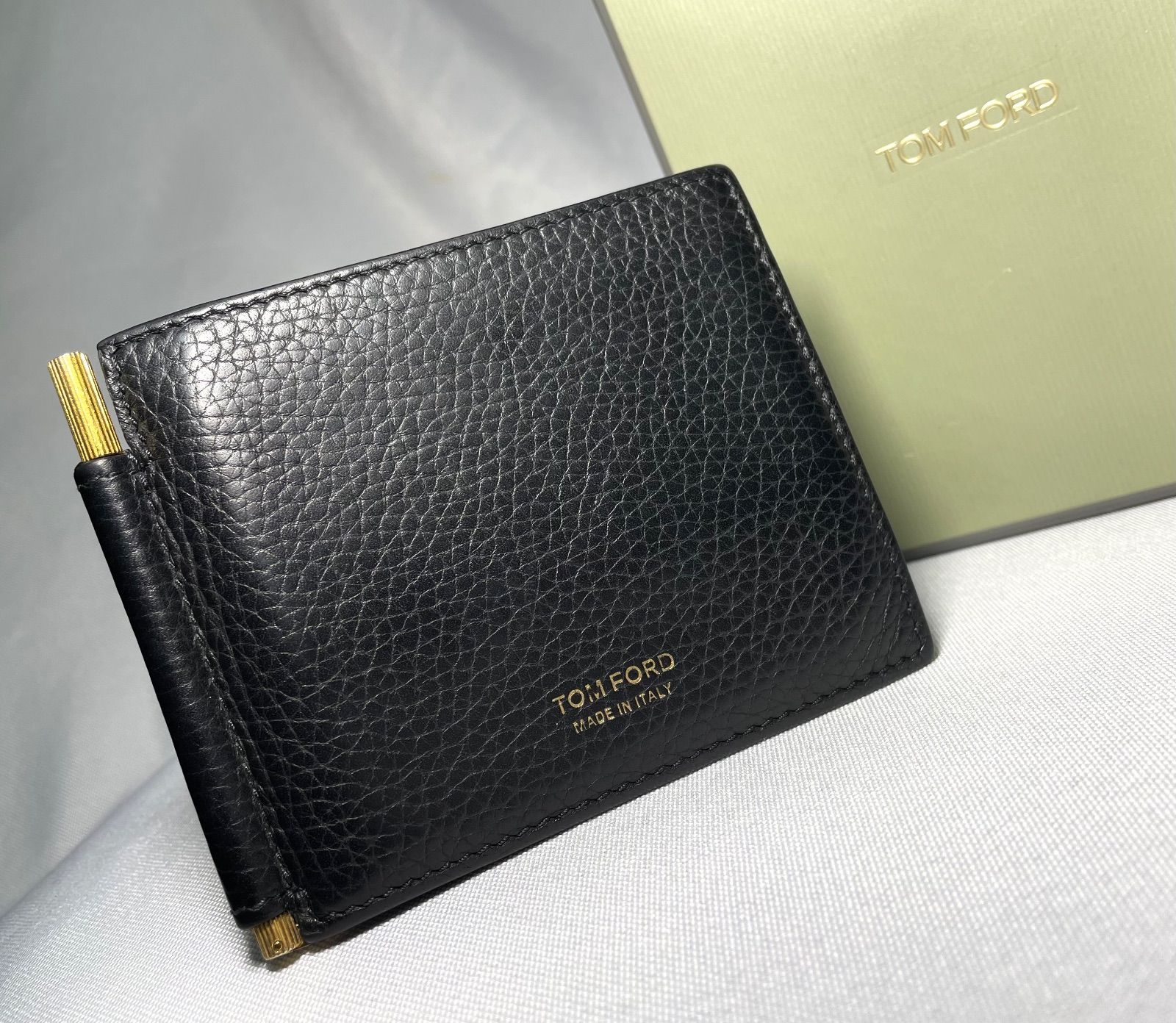 TOM FORD トムフォード ロゴ文字ブラックレザーマネークリップ 黒 ブラック＆ゴールド ウォレット カードケース 財布 男女兼用 箱あり