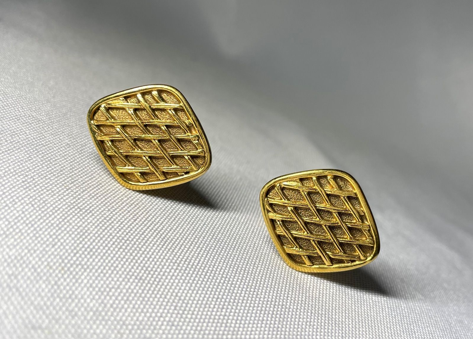 CHANEL シャネル マトラッセ ヴィンテージ カフス ラージサイズ カフリンクス アンティーク ボタン ゴールド