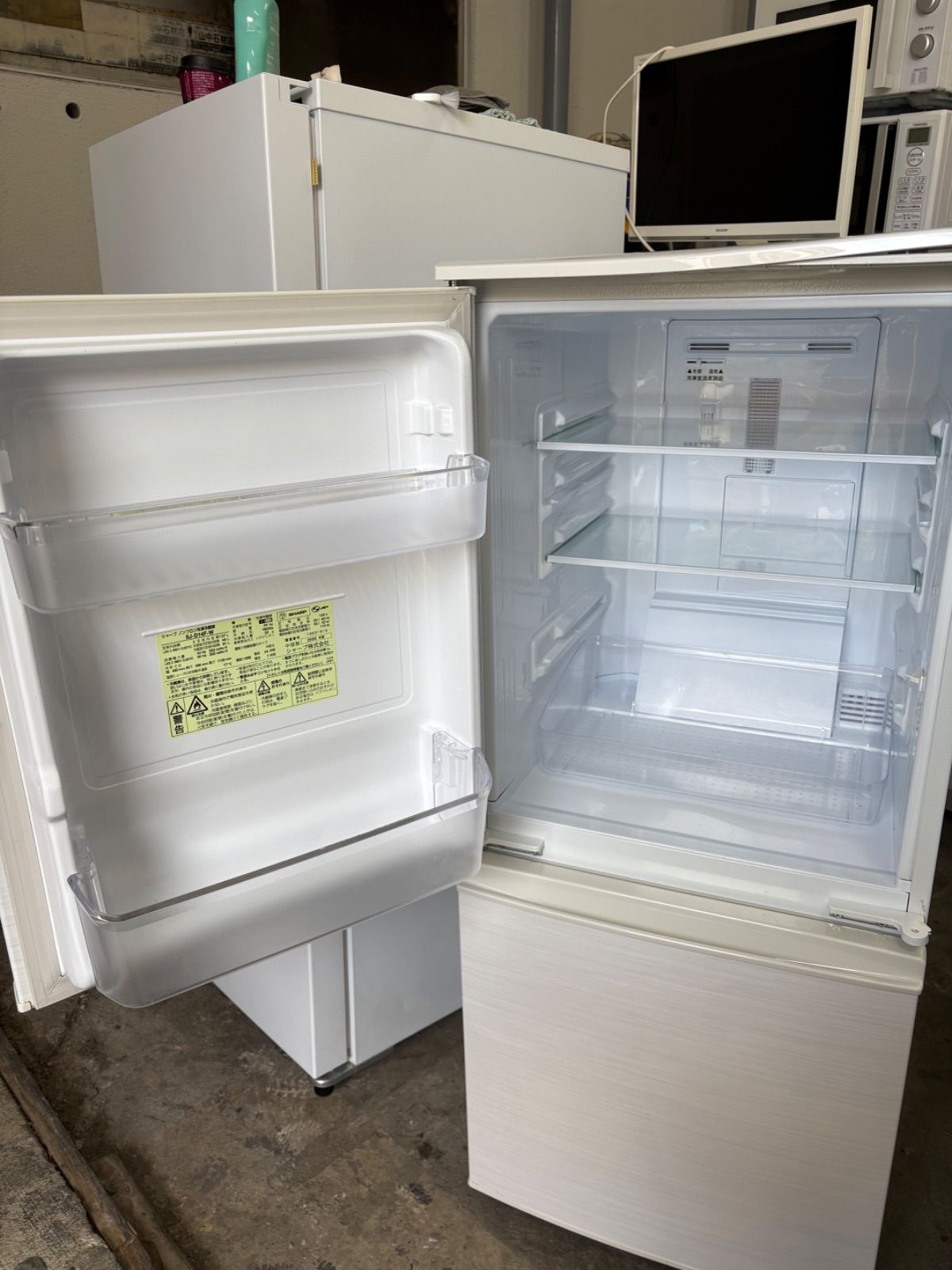 SHARP ノンフロン冷蔵庫 2020年 SJ-D14F-W F23 - メルカリ