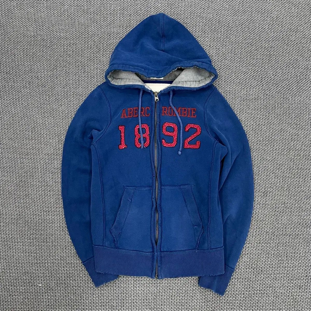 Abercrombie ヴィンテージブルー フードジップアップ