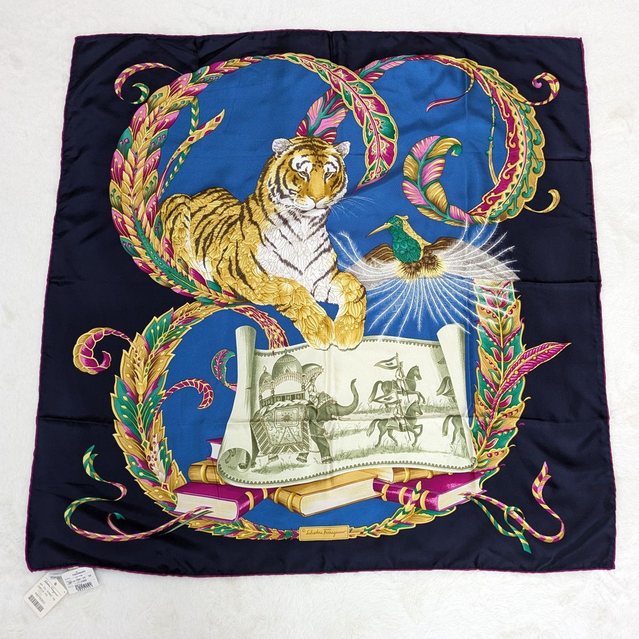 タグ付 Salvatore Ferragamo フェラガモ 大判 スカーフ 85cm 虎柄 トラ