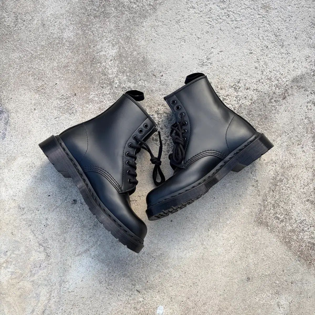 DR. MARTENS 1460 モノブラック ブーツ 240