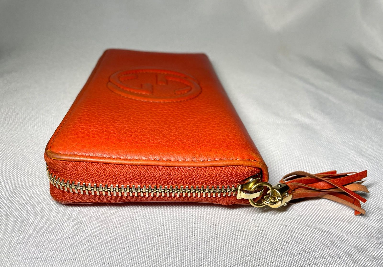 GUCCI グッチ ソーホー SOHO インターロッキングG ラウンドファスナー