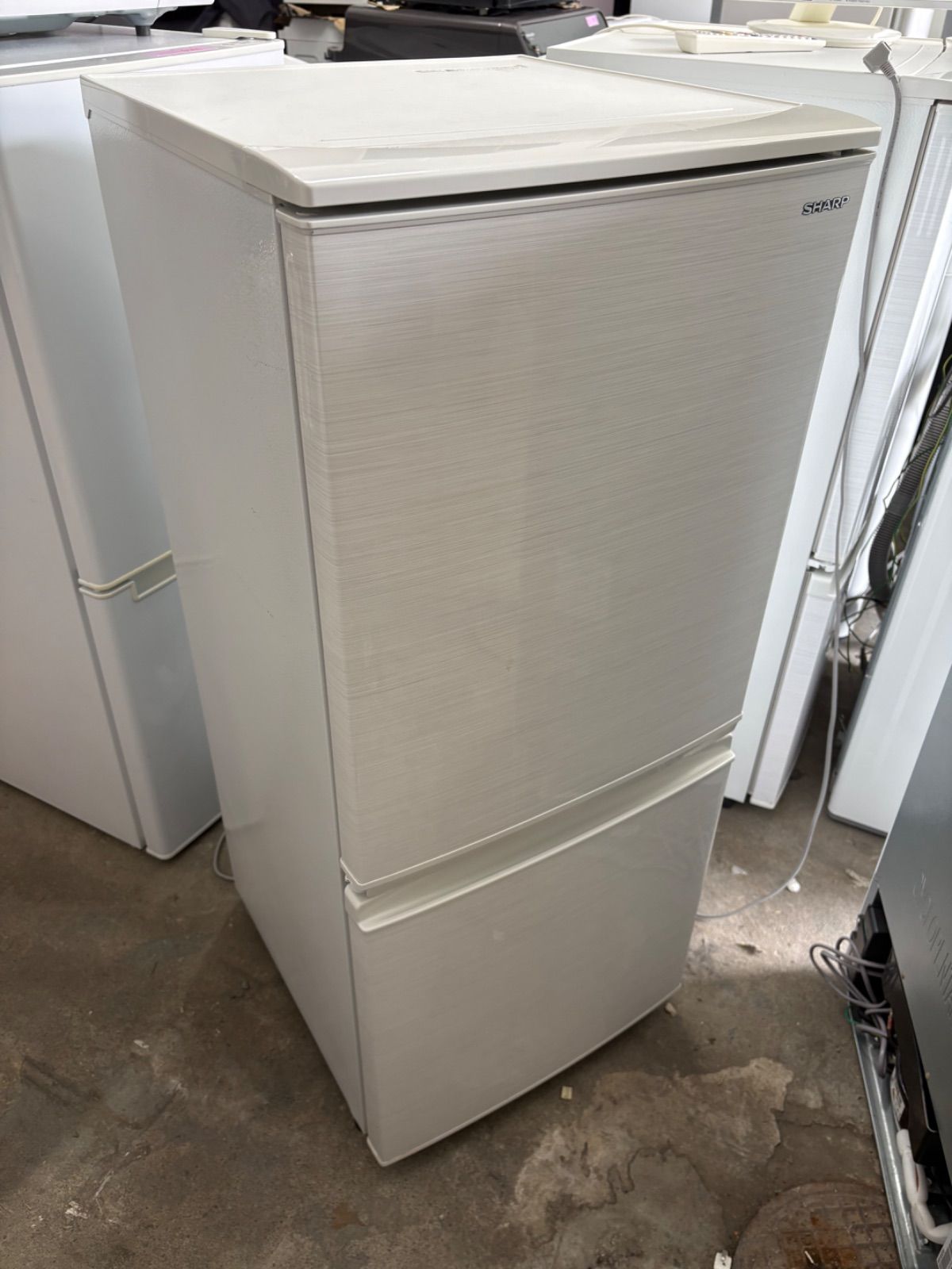SHARP 2ドア冷蔵庫 SJ-D14E-W 2019年製 SJ-D14E