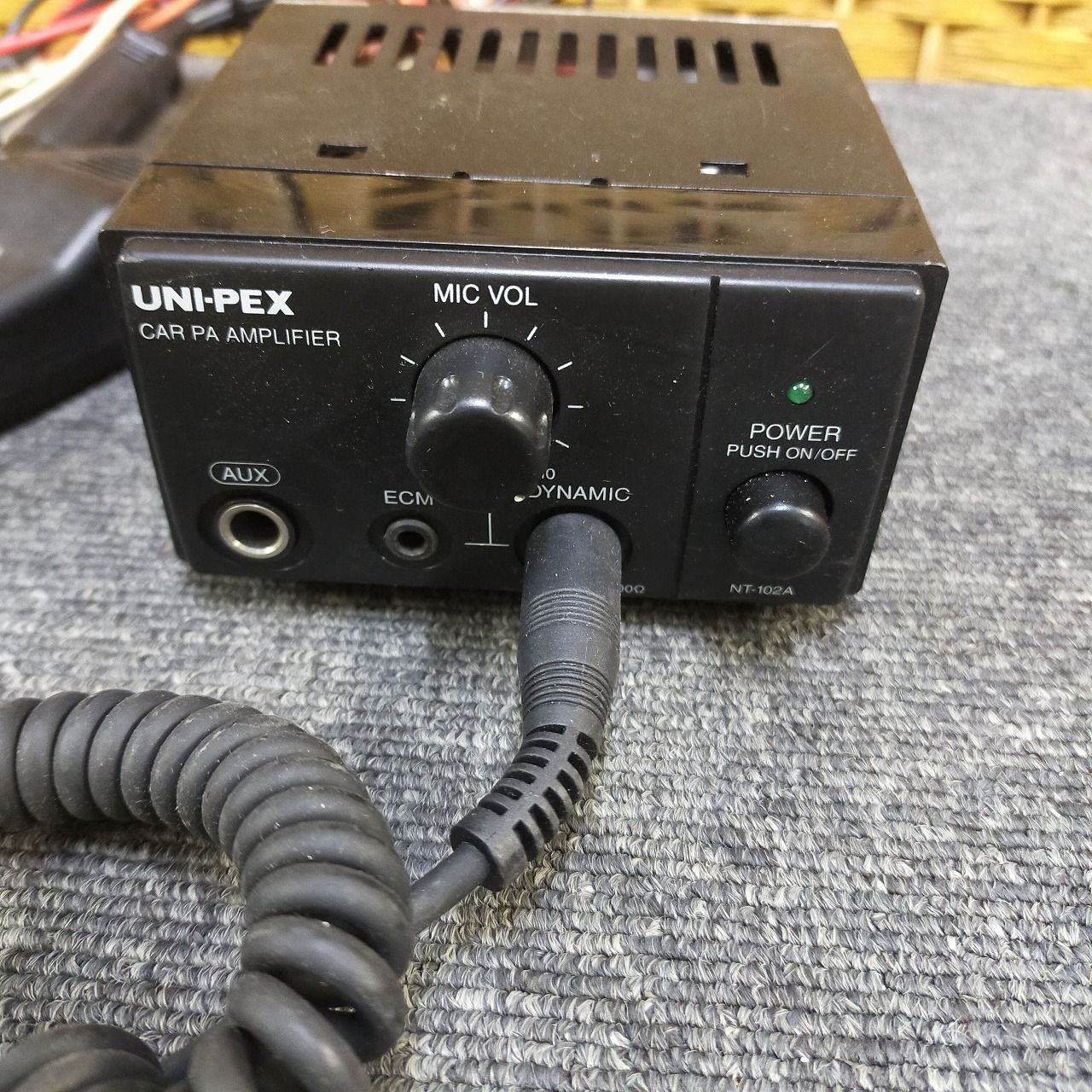 動作OK】UNI-PEX 車載PAアンプ NT-102A マイク付き 12V シガーソケット 