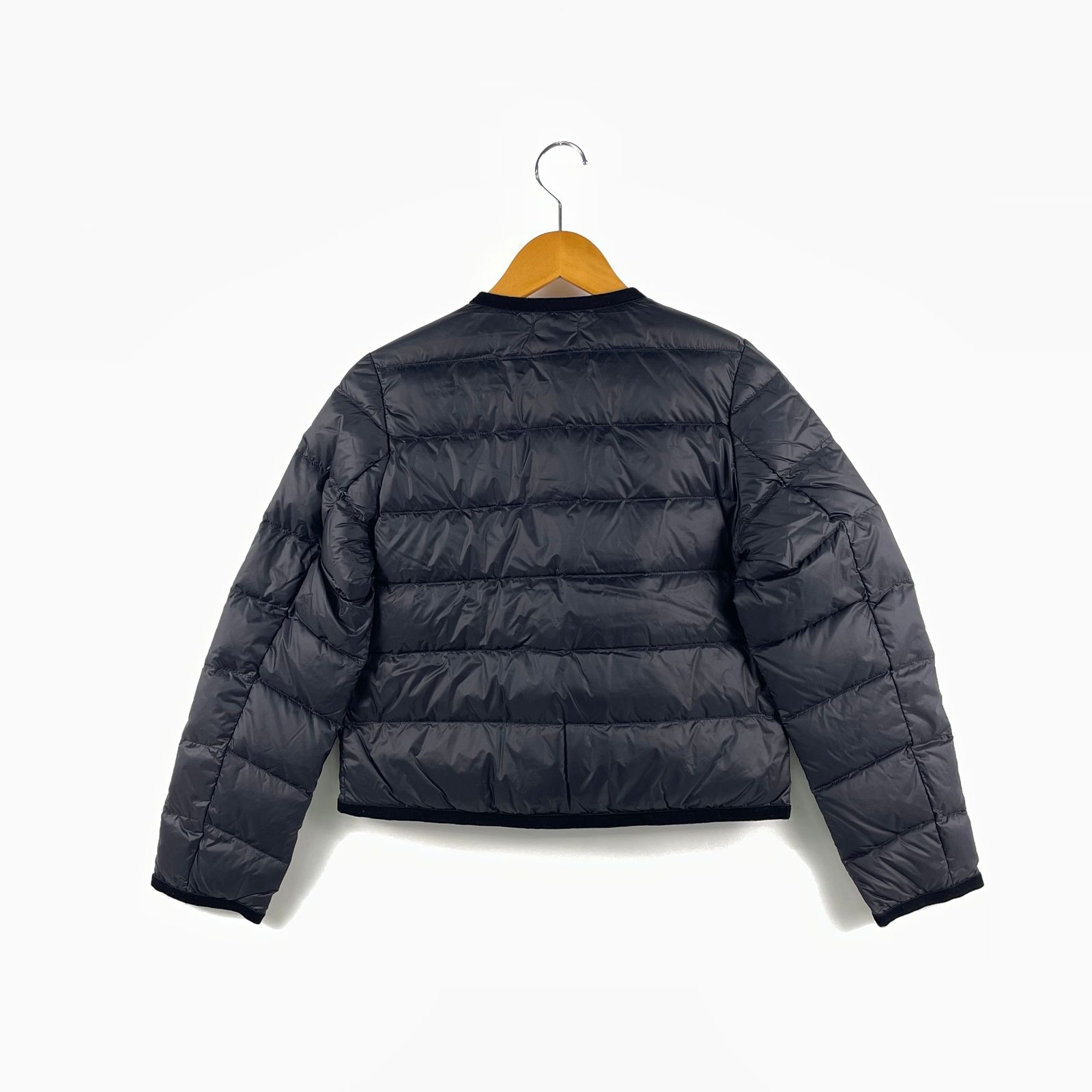 SHIPS別注　TAIONパイピングノーカラーダウンジャケット シップス SHIPS 【SHIPS別注】TAION:〈手洗い可能〉パイピング ノー