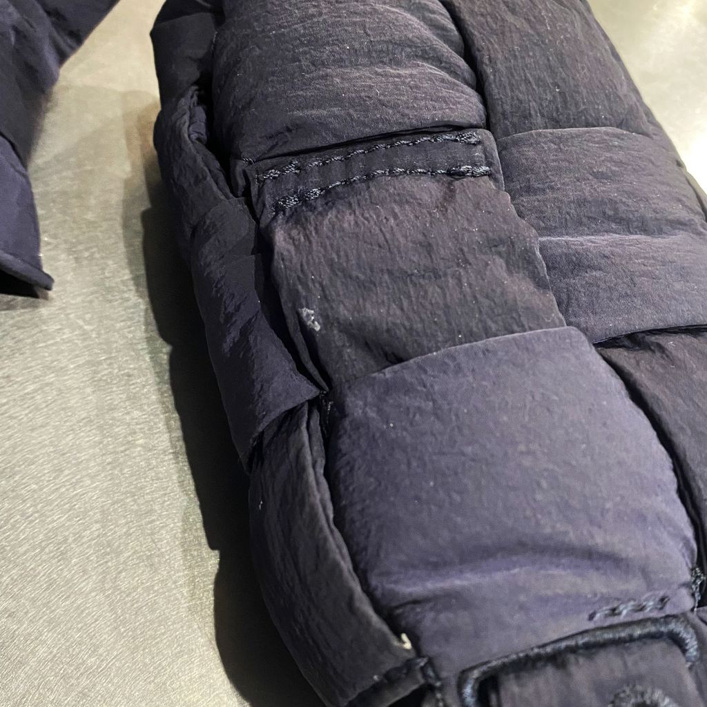 BOTTEGA VENETA ボッテガヴェネタ パデッドテックカセット ショルダーバッグ 中目黒R 12