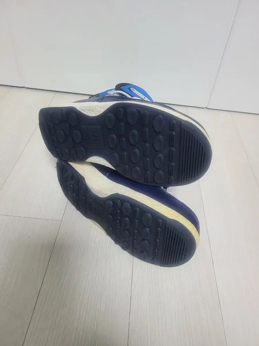 ムーンブーツ キッズ