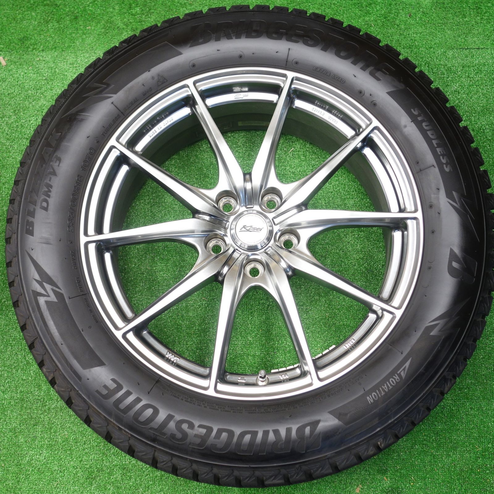 バリ溝！23年！キレイ！9.5分☆レクサス 等 LEGCERA NX5 235/60R18
