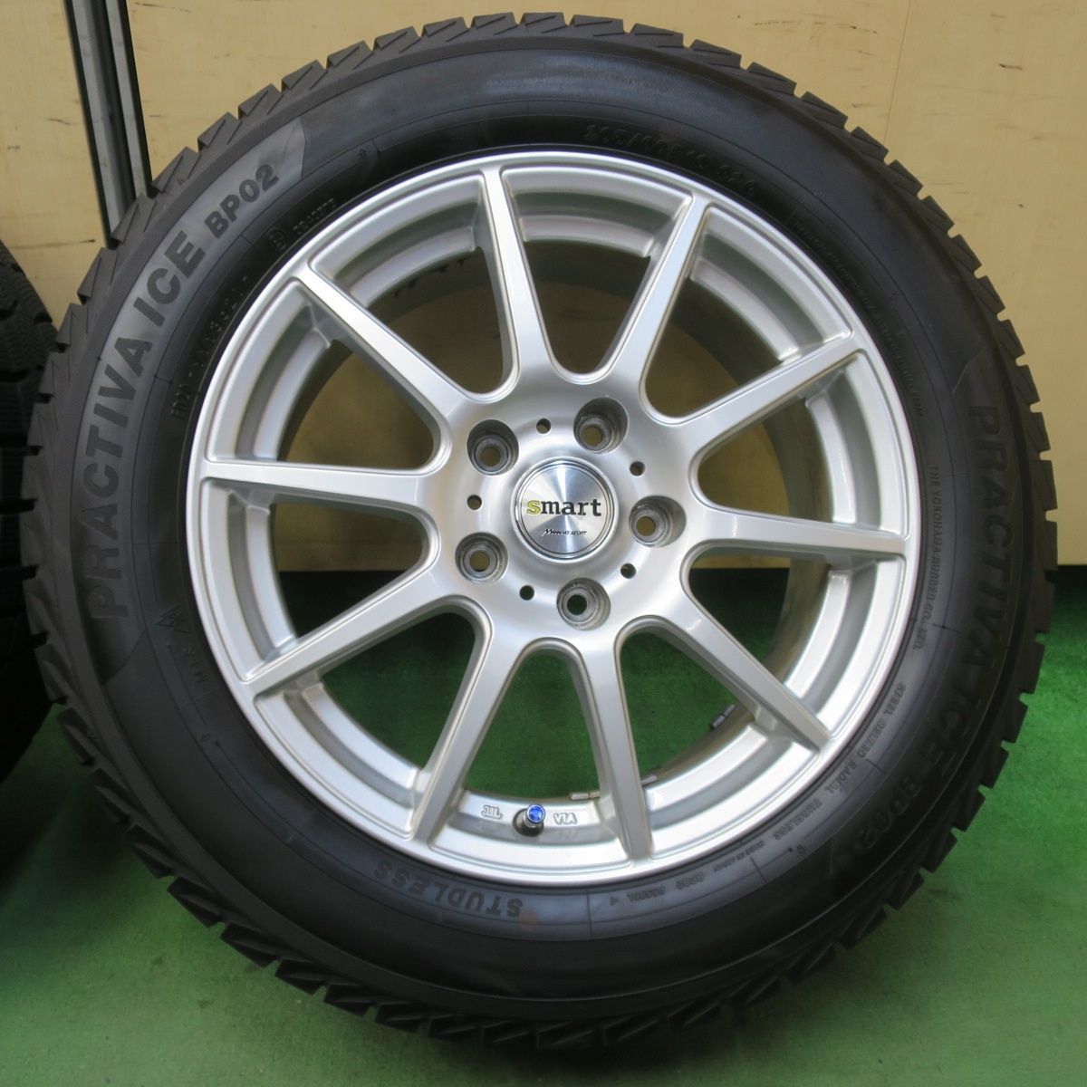  バリ溝 21年 キレイ 9 5分 スタッドレス 205 60 R 16 プラクティバ アイス BP 02 ヨコハマ smart MANARAY SPORT スマート マナレイ 16インチ PCD 114 3 5 H 5112907イス 16インチ タイヤ ホイールセット