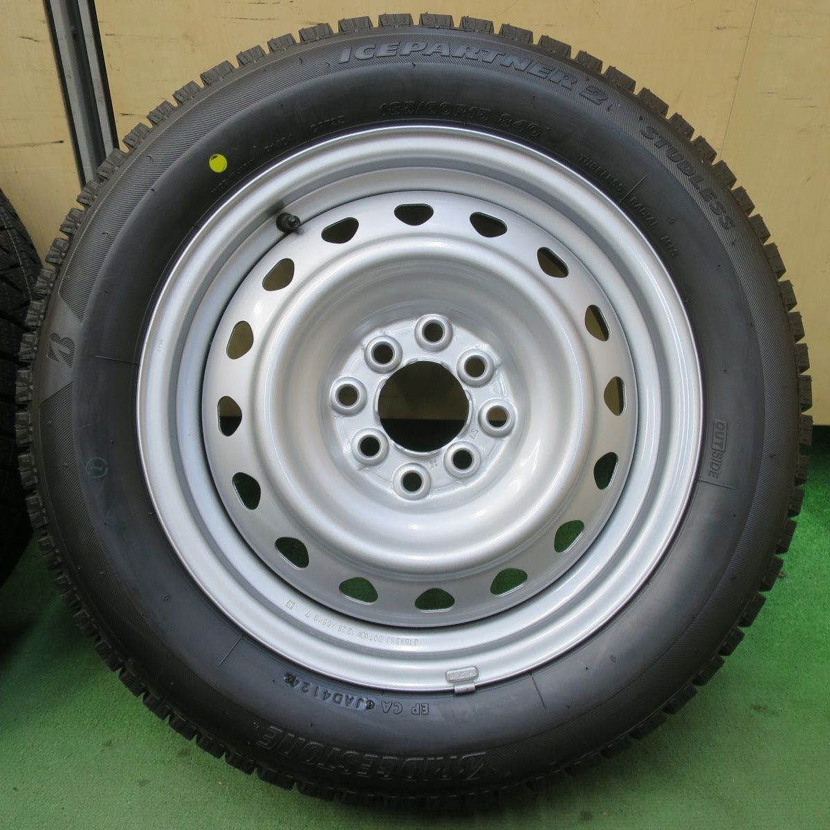  24年 スタッドレス 185 60 R 15 ブリヂストン アイスパートナー2 スチール ホイール 15インチ PCD 100 114 3 4 H マルチ 5112908イス 15インチ タイヤ ホイールセット