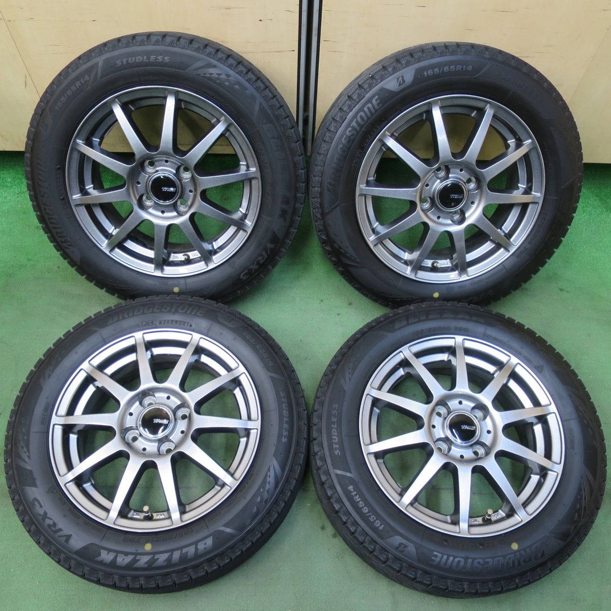 バリ溝 21年 キレイ 8 5分 スタッドレス 165 65 R 14 ブリヂストン ブリザック VRX 3 Ti WHEELS 社外 アルミ 14インチ PCD 100 4 H 5112702イス